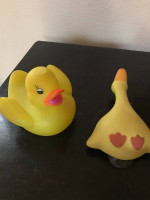 Floating, Quacking, Moving, Flashing Tub Duck & Duck Hook