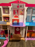 Hello Barbie Dream House