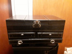 Jewelry box