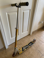 Vintage Schwinn Stingray Kick Scooter
