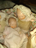 DOLLS 🤍 Vintage 'set of 5' porcelain Quintuplets