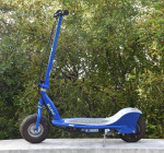 Razor E175 and E300 electric scooter for kids