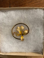 Vintage Flower Broach Pin - B