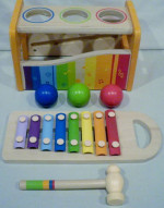 Hape Pound & Tap Bench with Slide Out Xylophone Wooden Pounding Toy