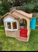 Kids playhouse