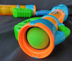 2006 Lot of 4 Toy NERF Reactor Atom Blasters and 13 Foam Balls
