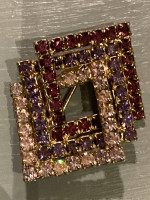 2 vintage brooches lot price