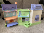 Caring Corners - Mrs. Goodbee Interactive Doll House - Learning Curve