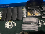 Full Airsoft Kit G&G Armament 556 AEG All Metal Like New!