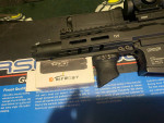 Full Airsoft Kit G&G Armament 556 AEG All Metal Like New!