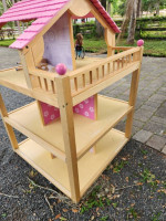 GIANT Dollhouse for Barbies w/Furniture KidKraft on Wheels