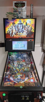 Mandalorian pinball machine Premium Edition with animated Grogu