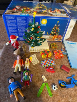 Playmobil 3931 Lighted Christmas Tree Santa & Accessories