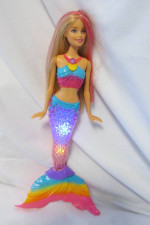 Large grouping of Barbie- store & mermaid