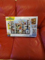 New Minions Mega Blocks 786 pieces Never Opened