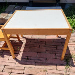Kids wood table and chairs