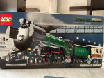 LEGO Emerald Night train (retired 2009)