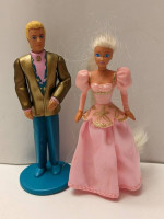 Barbie and Ken set