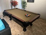 POOL TABLE NICE LIKE NEW
