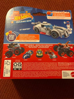 New in box hot wheels building sets gt hunter