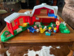 VTG Fisher Price Little People Foldable Farm Barn