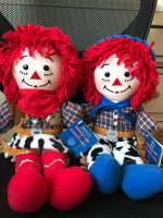 Raggedy Ann and Raggedy Andy cowboy dolls (new with tags)