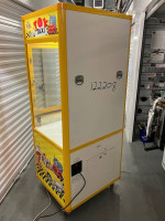 31” Toy Taxi (Expandables) Crane/Claw Machine Arcade Game! Works Great