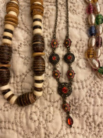Lot of Earrings, Neclaces and Brooches