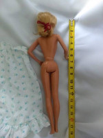 1976 Supersize 18 in. Barbie