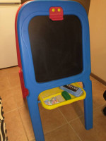 Crayola easel with Chalkboard and Whiteboard