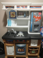 Little Tikes Step2 Lifestyle Custom Kitchen