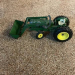 VTG Ertl John Deere Utility Tractor/ Bucket Loader/trailer