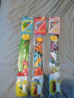 Lot of 32 Individually Packaged Kites $50