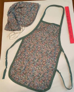 Child's Old Fashioned Apron/Bonnet