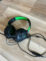 Xbox series X 1TB w controller and headset
