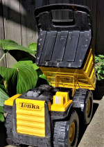 Tonka Earth Mover Dump Truck