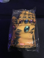 Marvel infinity gauntlet oven mitt pickup in Albany ny