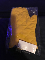 Marvel infinity gauntlet oven mitt pickup in Albany ny