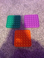 square shaped pop its