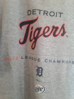DETROIT TIGERS SHIRT
