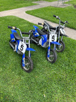 Set of 3 mini motorcycles