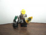 LEGO DARK KNIGHT LEGO FIGURE FROM SET # 7946