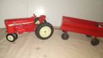 Vintage ERTL International Narrow Front Tractor & Wagon Set