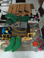 Fisher-Price Geo trax 2005 115 items 2 trains 2 remote controls nice