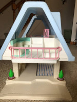 Vintage Little Tikes Dollhouse