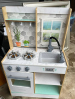 Kid Kraft kitchen set