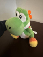 Super Mario Brothers Green Yoshi Plush Stuffed Animal 10” Toy Nintendo