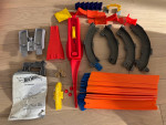 Hot Wheels 55+ cars / Workshop / 55’ of track