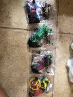 Mc Donald happy meal super heroes hot wheels