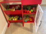 Melissa &Doug 1 Stop Shop and Ice Cream Counter